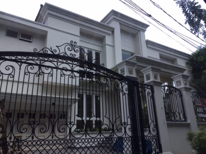 Dijual rumah di Pondok Indah -