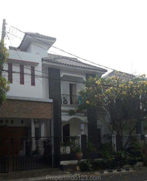 RUMAH DIJUAL: Rumah Siap Huni Taman Laguna Altenatif Cibubur