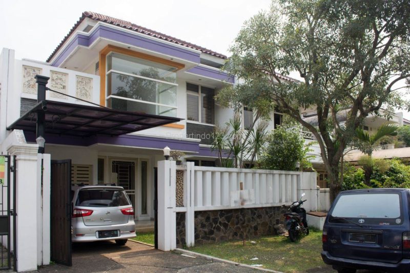 DIJUAL CEPAT Rumah  Cluster  Sakura dekat Lapangan Golf 